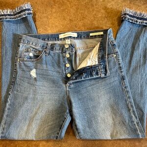 Vintage America Vintage Taper Woman’s Distressed Jeans w Fringe Cuffs Size 6/28